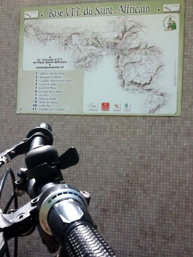Hotel Cap Vert En Aveyron سانت أفريك المظهر الخارجي الصورة